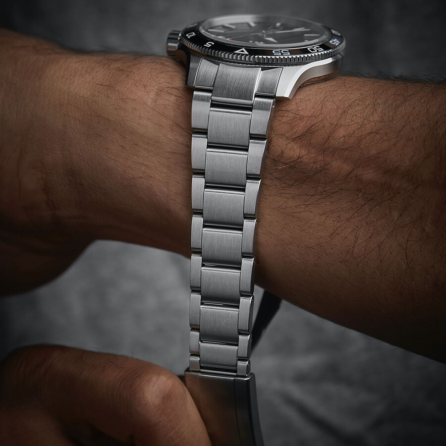 c60 pro 300 bader - 44mm christopher ward