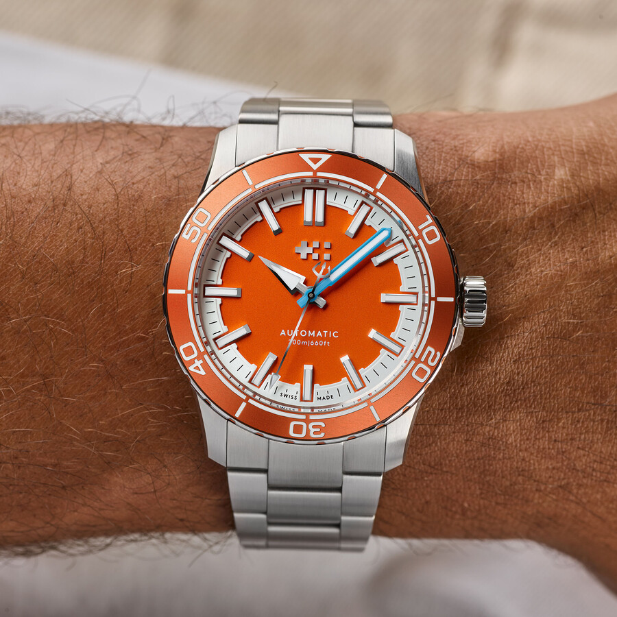 c60 trident reef christopher ward