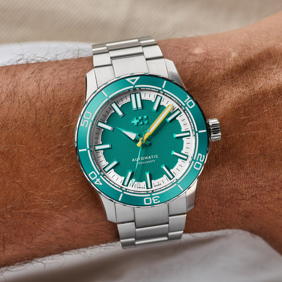 c60 trident reef christopher ward