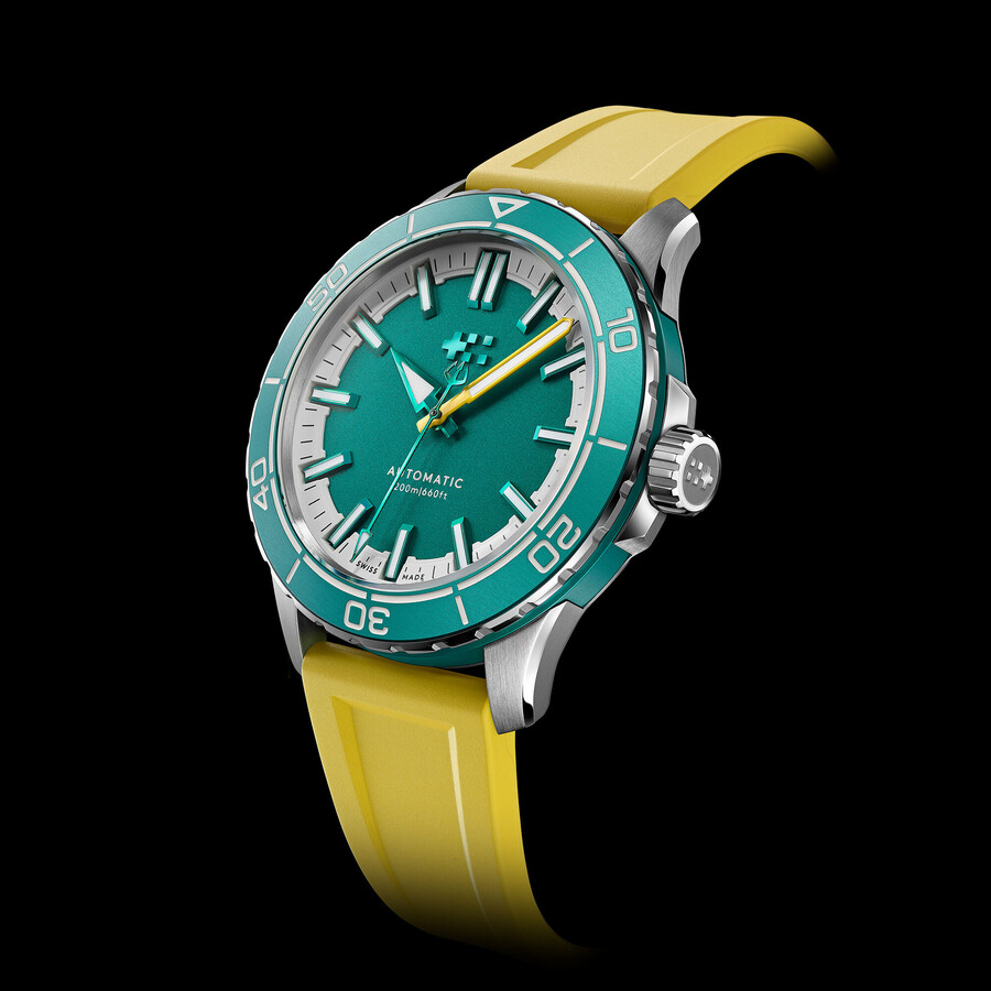 c60 trident reef christopher ward